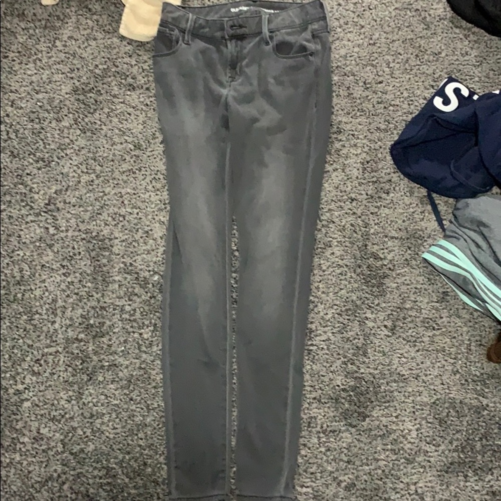 black skinny jeans